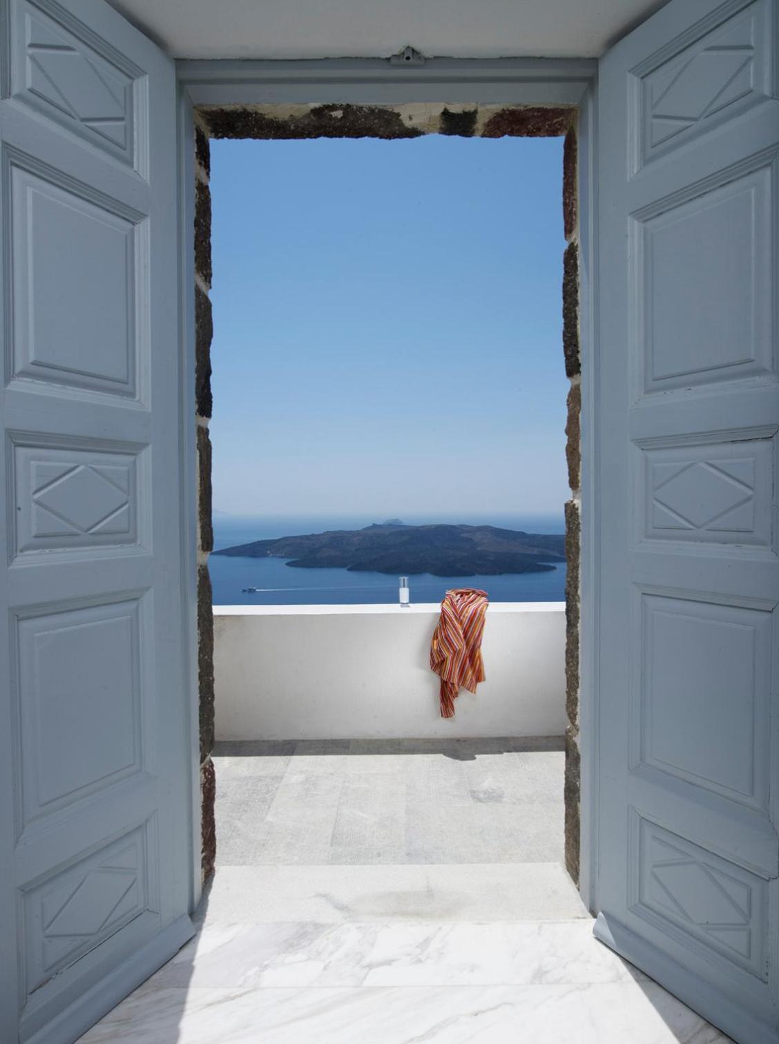 Aigialos Luxury Traditional Settlement Hotel Fira  Exterior photo